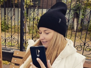 Главная фотография любовницы Малина