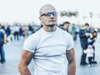 Главная фотография богатого любовника Миша