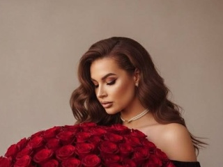 Главная фотография любовницы Elena