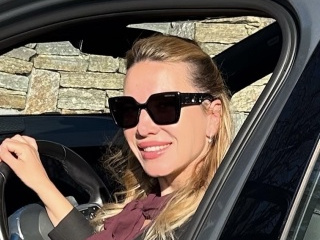 Главная фотография любовницы Karolina