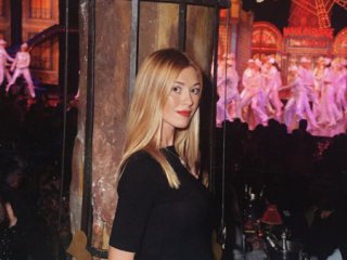Главная фотография любовницы Киса