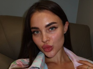 Главная фотография любовницы Ангелина