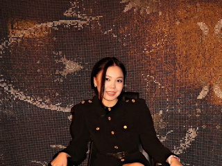 Главная фотография любовницы Карина