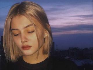 Главная фотография любовницы Алина