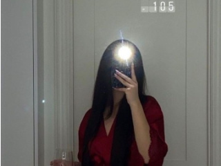 Главная фотография любовницы Камила