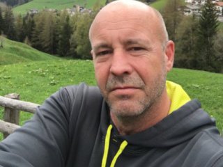 Главная фотография богатого любовника James
