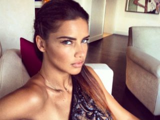 Главная фотография любовницы Алиса